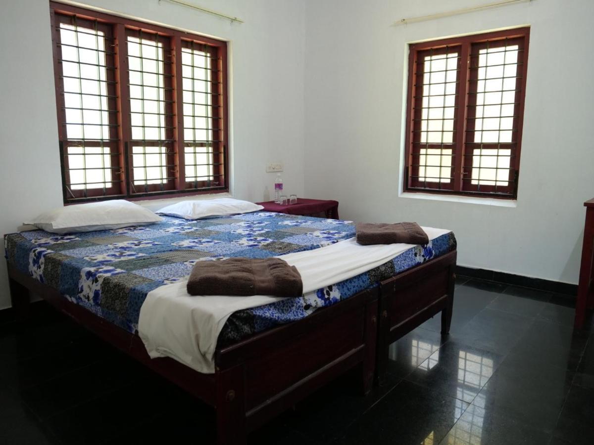 Hotel Secret Paradise à Varkala Extérieur photo