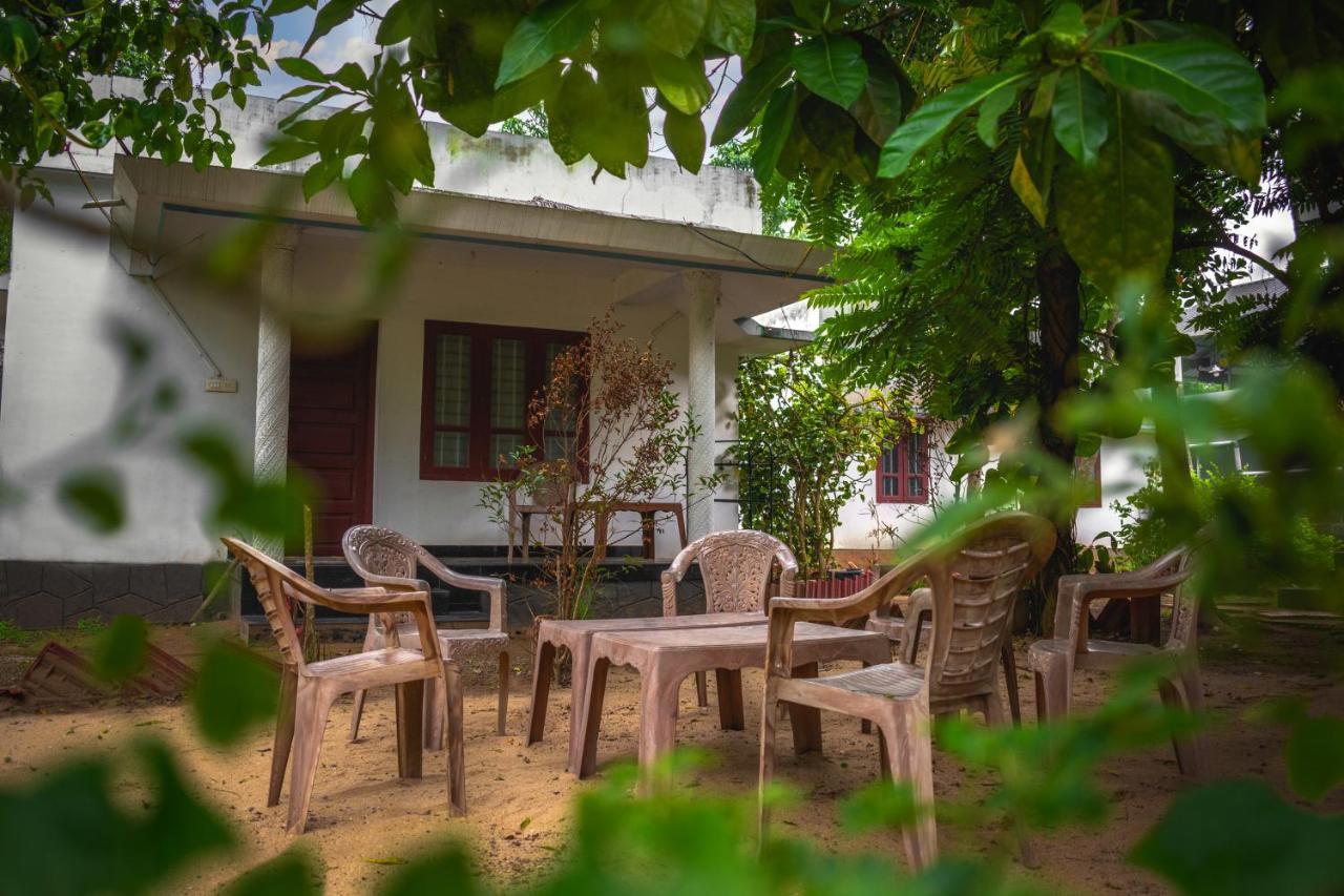 Hotel Secret Paradise à Varkala Extérieur photo